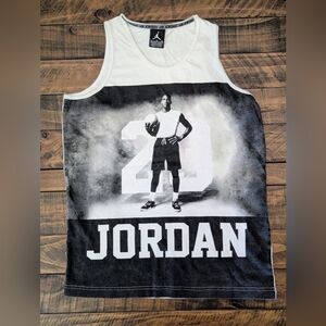 Air Jordan Michael Jordan Tank Basketball Top Shirt Size XLarge Boy Youth #23
